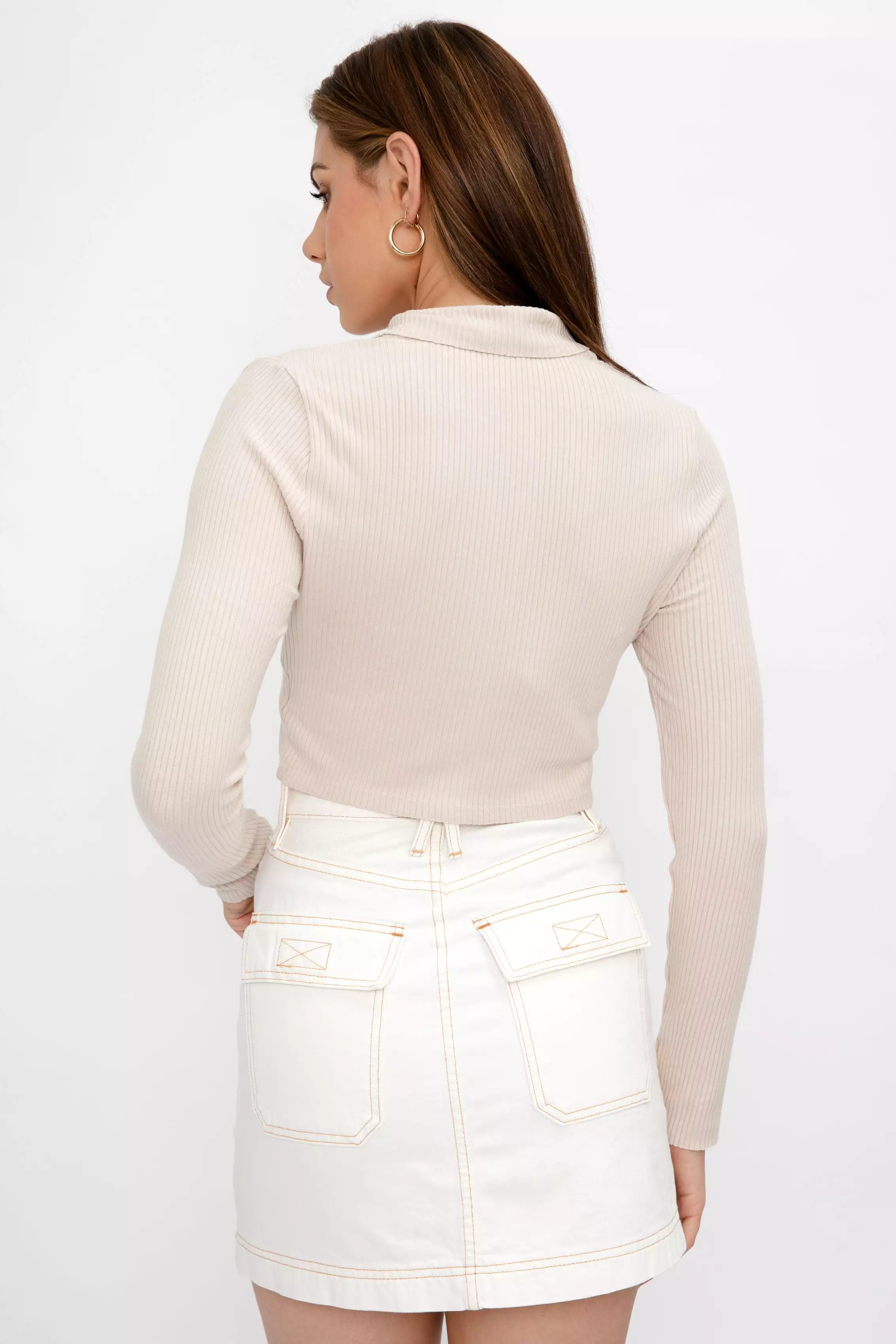 Alloy Ribbed Cropped Button Turtleneck - Limestone