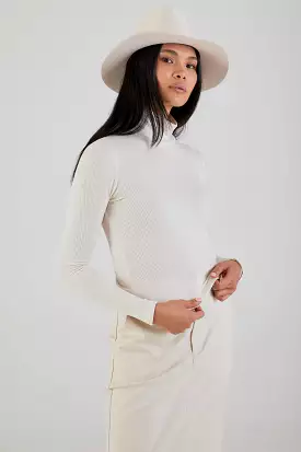 Archer Rib Turtleneck Gardenia - Shop Now