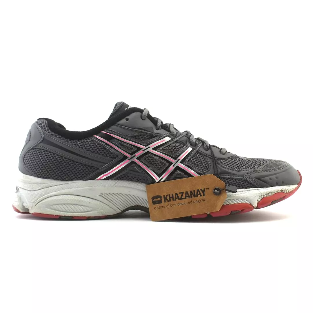 ASICS Gel-Vanisher running shoes.