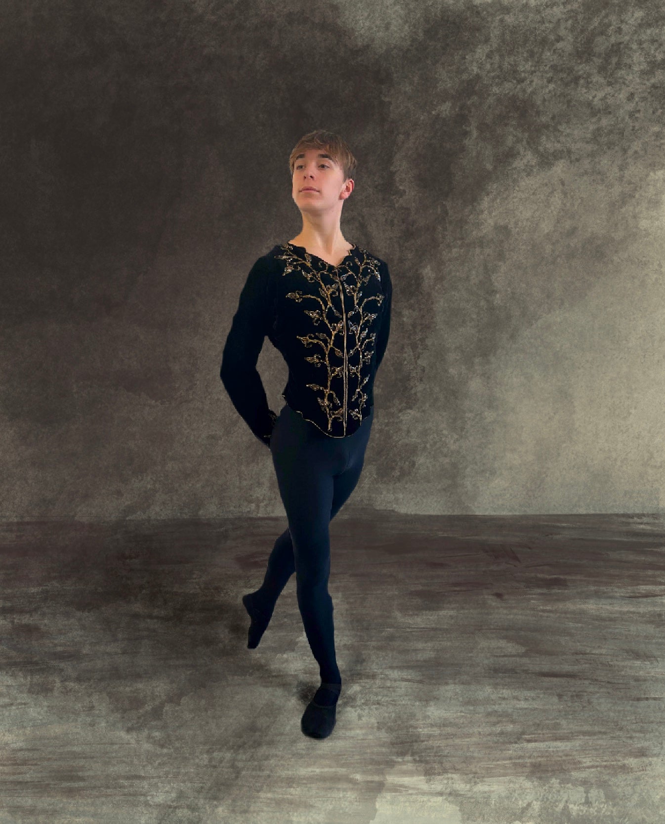 Black and gold velvet tunic rental