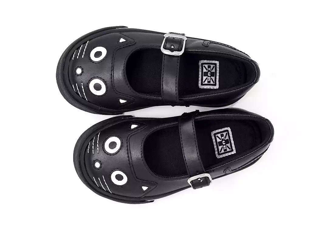 Black and white toddler sneaker - Google SEO result.