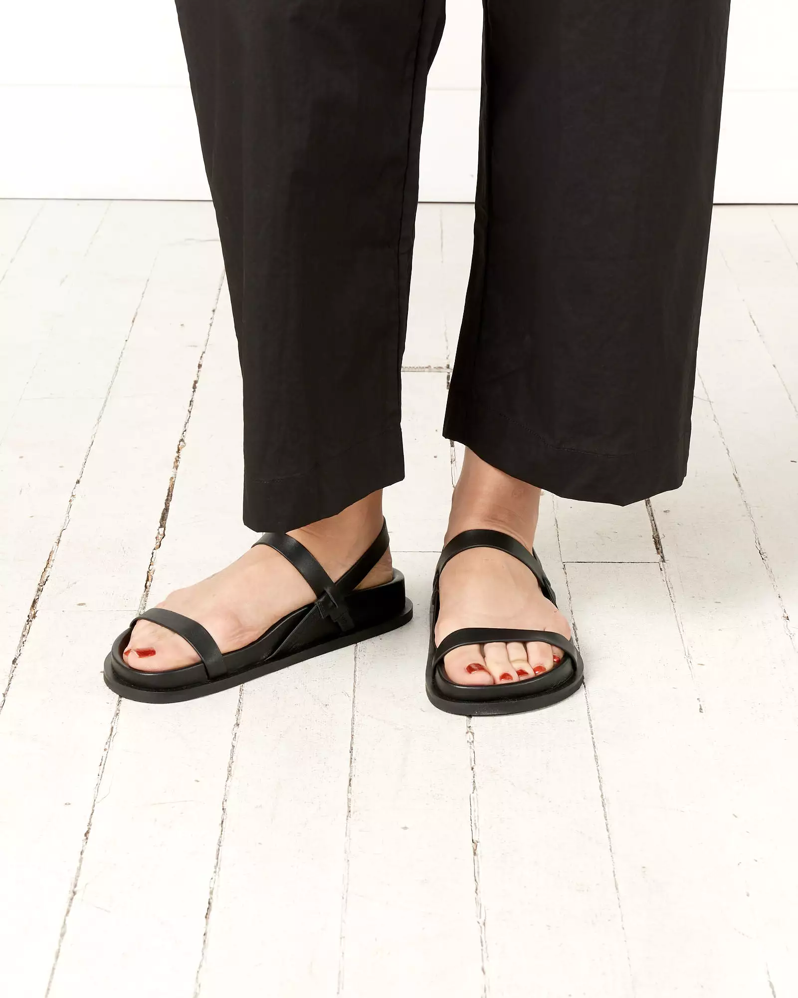 Black Mio Sandals