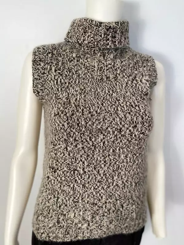 Chanel 04A Fall 2004 Cashmere Brown Tweed Turtleneck Sweater Top - FR 36 US 4