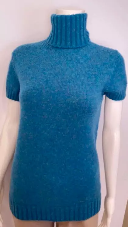 Chanel 07A 2007 Fall Turquoise Turtleneck Sweater Blouse, FR 40 US 6/8