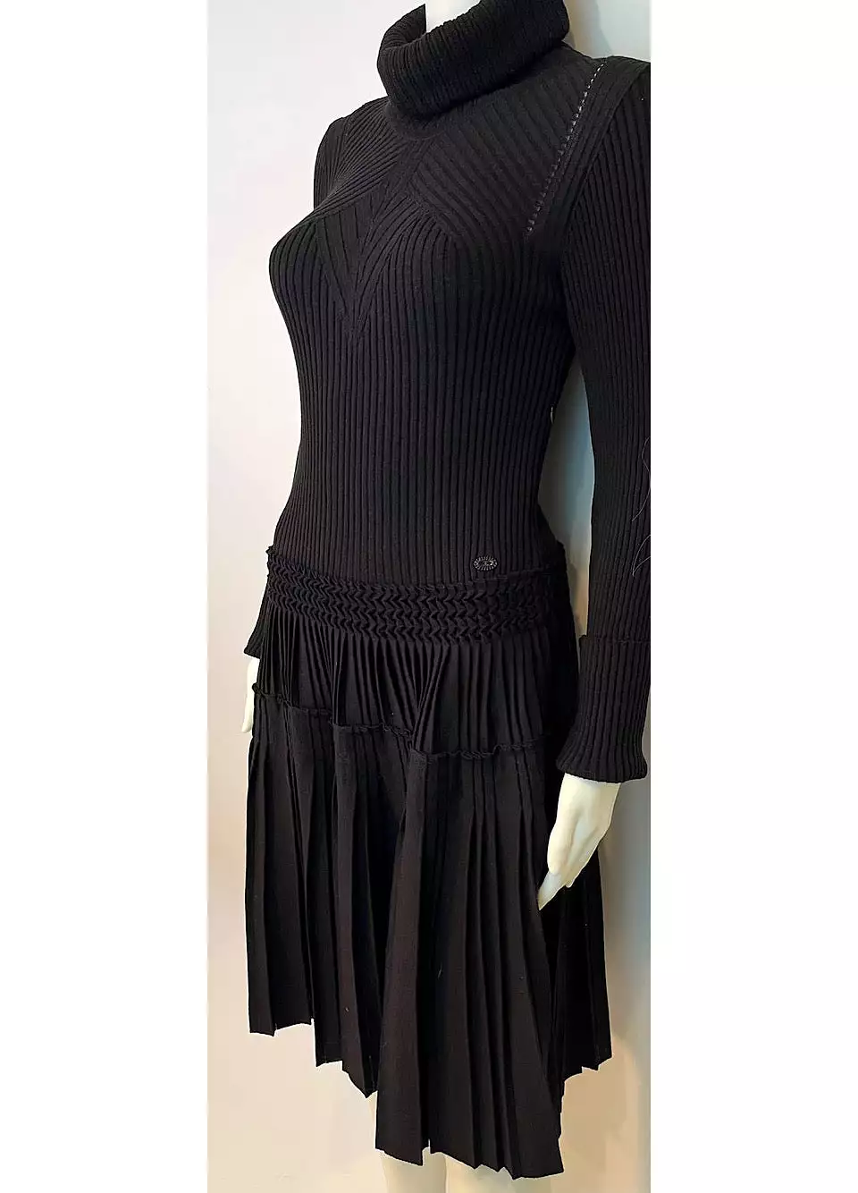 Chanel 08A Black Turtleneck Sweater Dress Fall 2008 FR 40 US 4/6