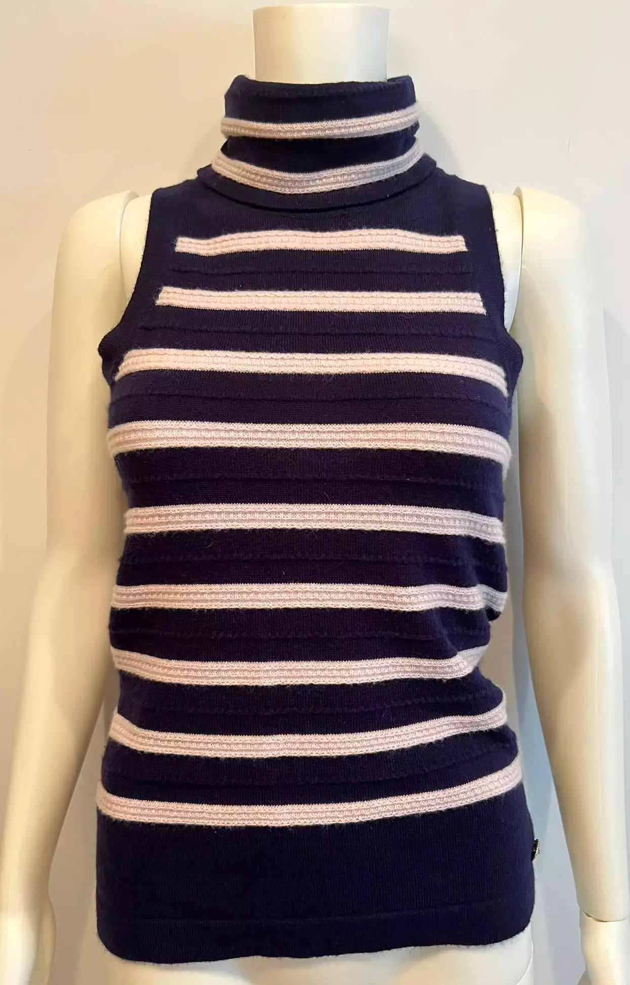 Chanel 15S 2015 Summer Cashmere Navy Blue Lilac Stripe Sleeveless Turtleneck Sweater Top Blouse FR 36 US 4