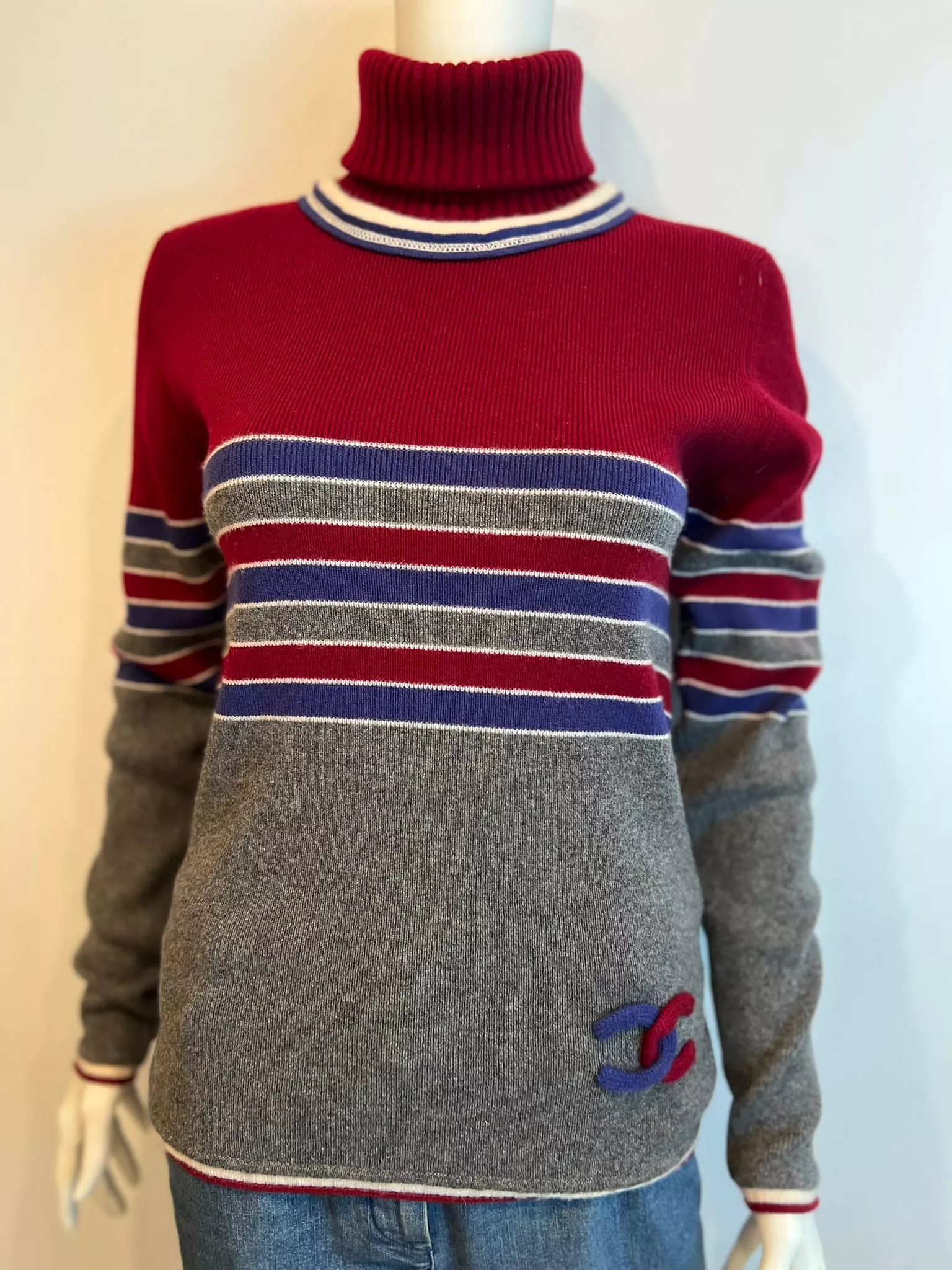 Chanel 2009 Fall Long Sleeve Soft Cashmere Stripes Turtleneck Sweater FR 44 US 8/10