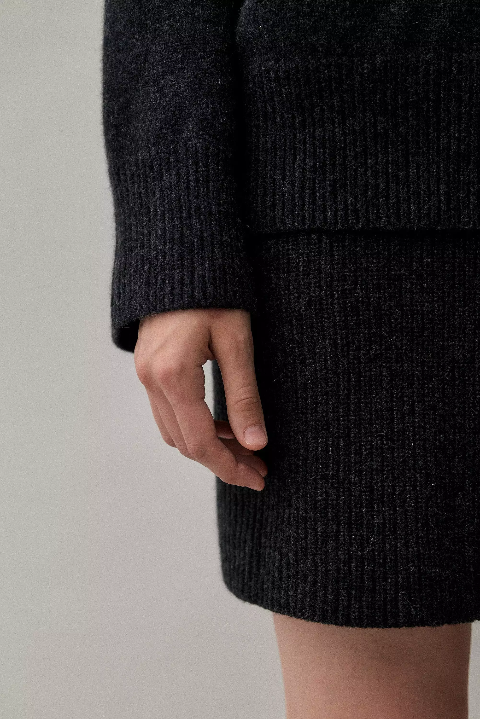 Classic Turtleneck in Charcoal