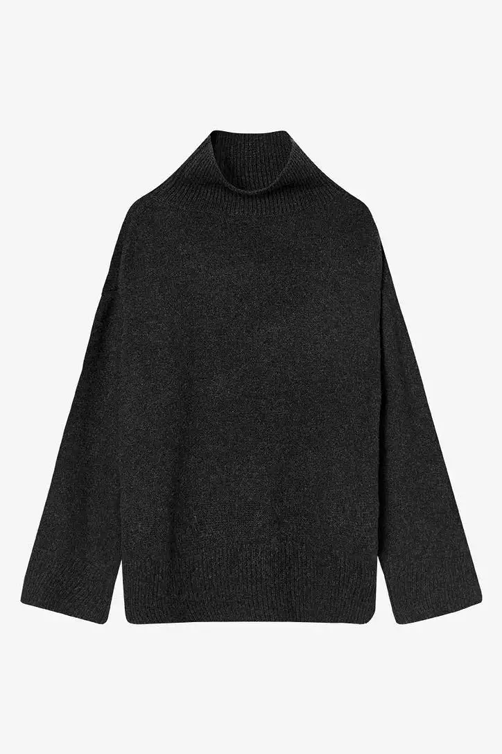 Classic Turtleneck in Charcoal