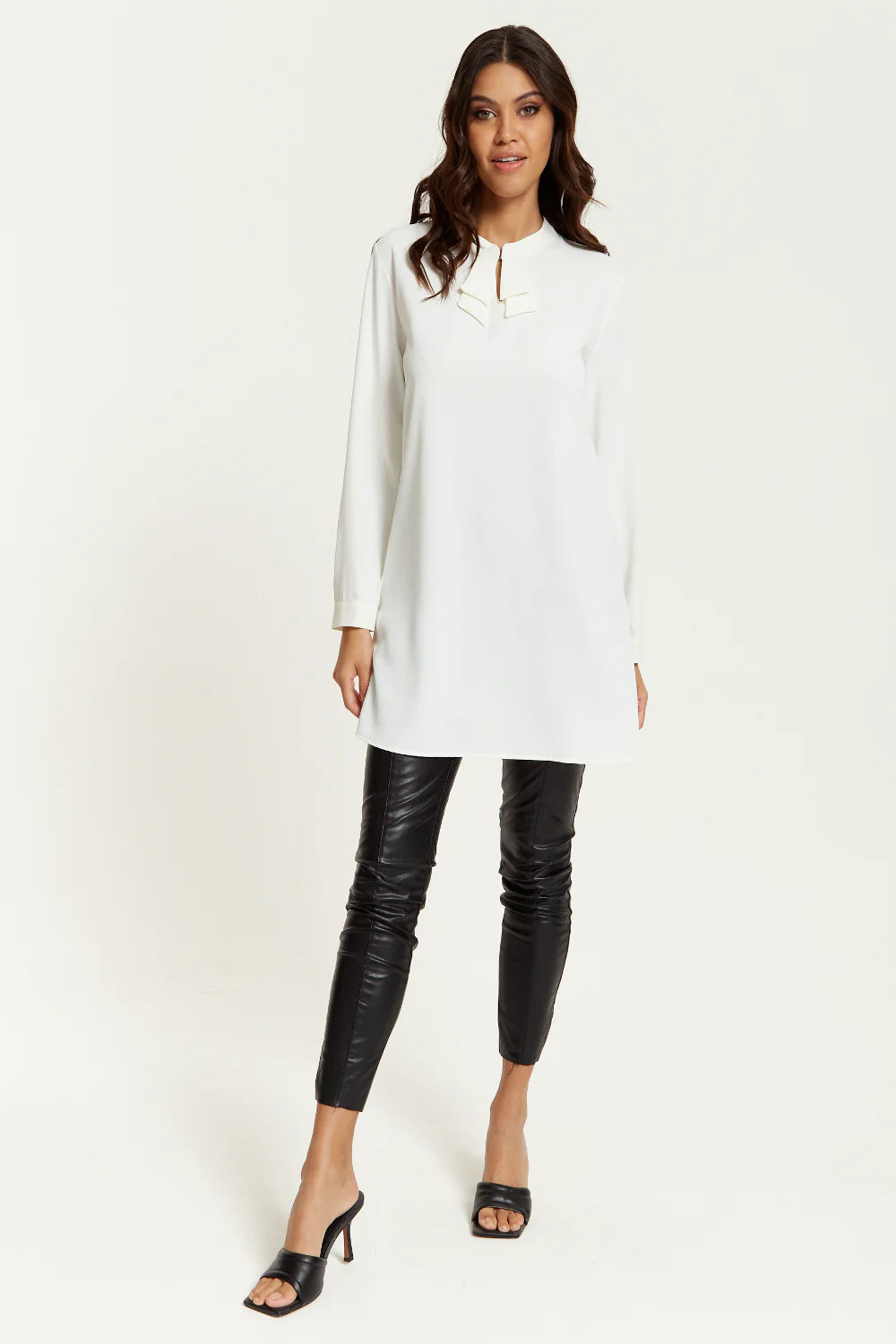 Hoxton Gal Long Sleeves Tunic with Detailed Collar, Oversized Fit