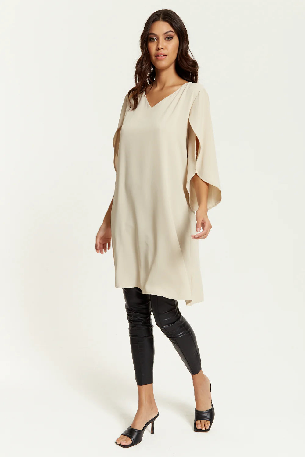 Hoxton Gal V Neck Tunic With Split Sleeves