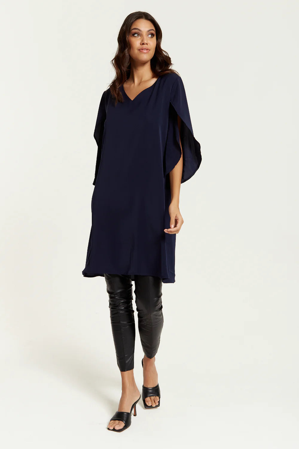 Hoxton Gal V Neck Tunic With Split Sleeves