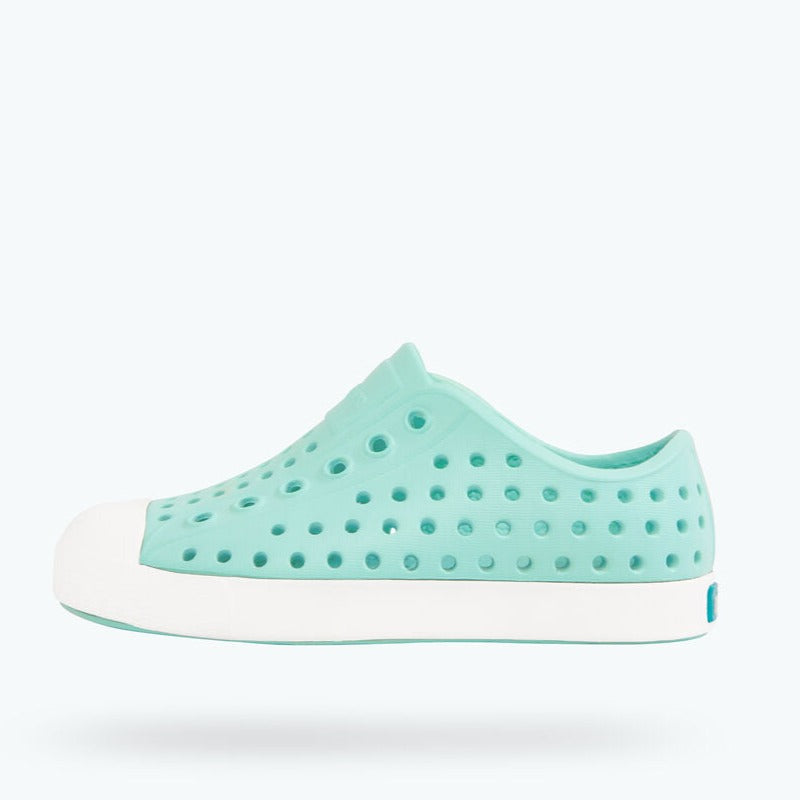 Hydrangea Blue/Shell White Toddler Jefferson Shoe by Native Shoes