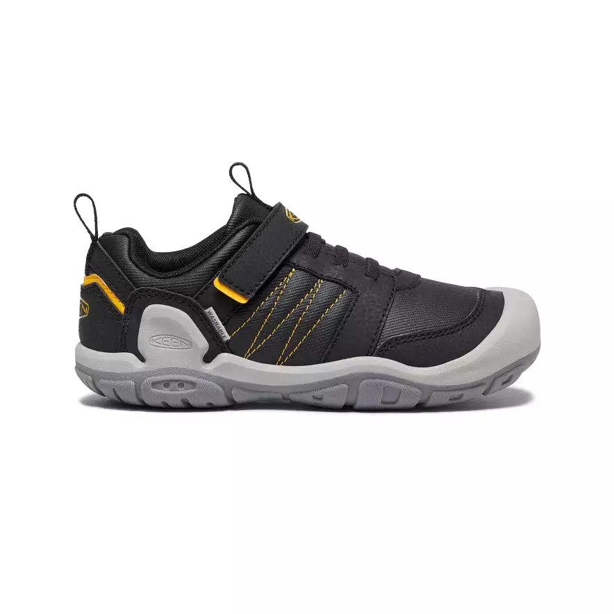 Knotch Peak Sneaker in Black/KEEN Yellow for Big Kids