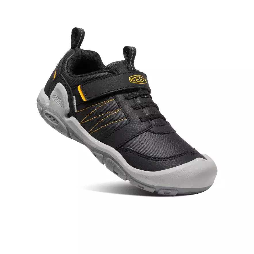 Knotch Peak Sneaker in Black/KEEN Yellow for Big Kids