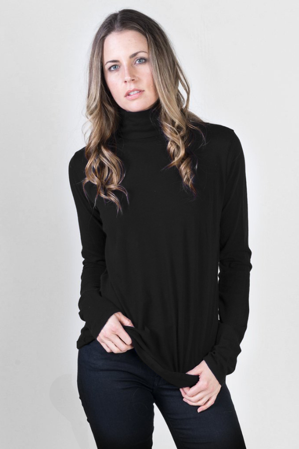 Majestic Cotton Cashmere Turtleneck in Noir/Black