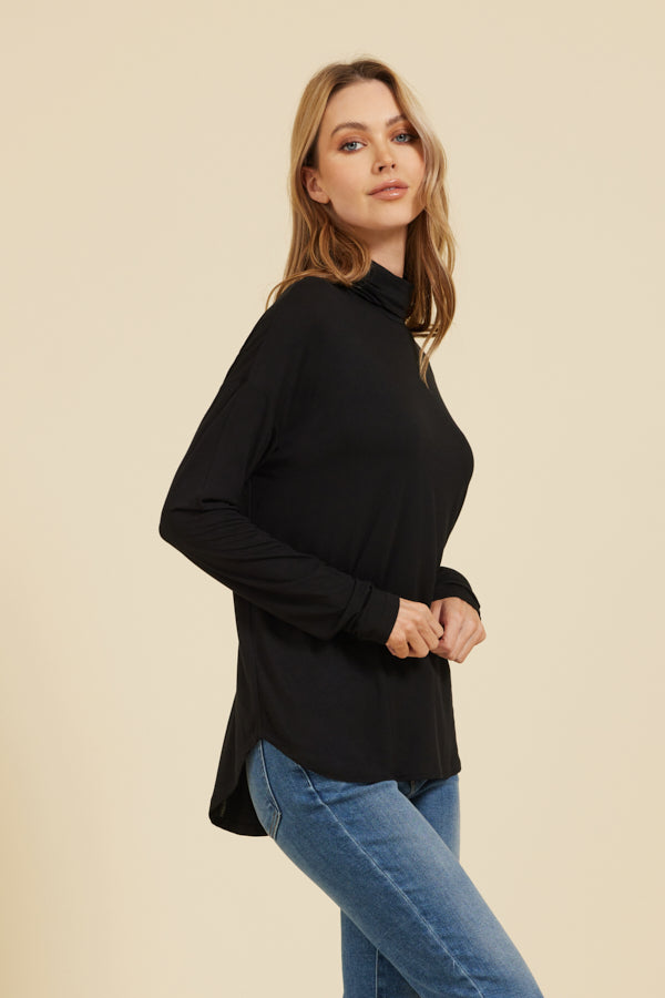 Majestic Long Sleeve Drop Shoulder Turtleneck in Noir