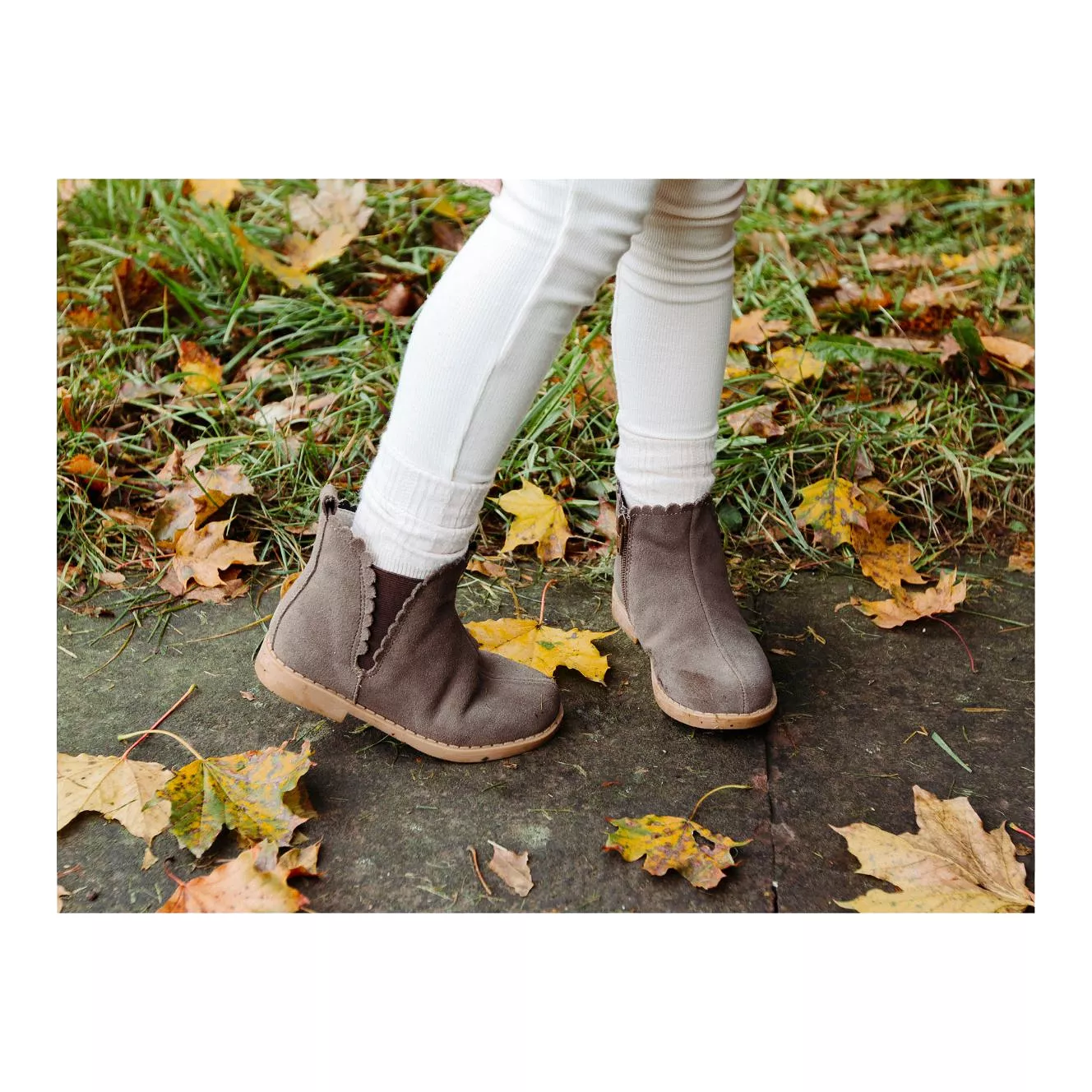 Nicola Scallop Chelsea Boot.