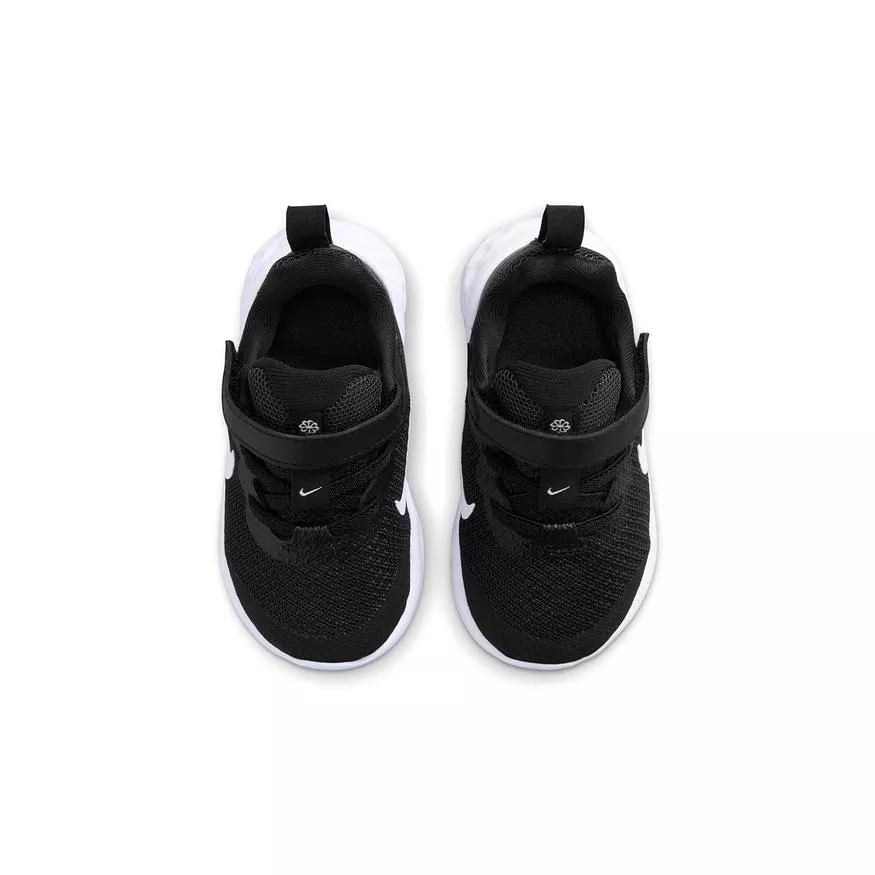 Nike Revolution 6 Toddler Sneaker - Black/Smoke Grey.