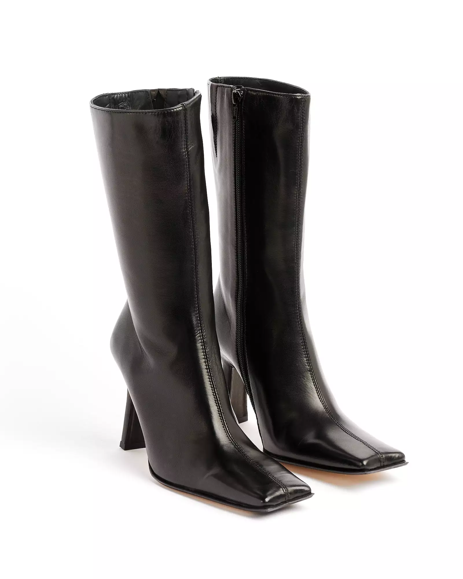 Noor Boot - Women's footwear option for all occasions with comfortable sizing and trendy designs.