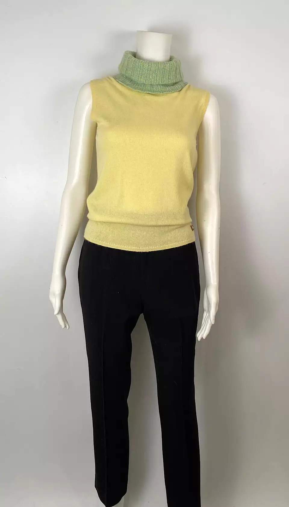 NWT Chanel 01A 2001 Fall green yellow turtleneck sweater blouse size FR 40 US 4