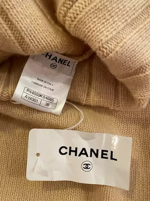 NWT Chanel 12A 2012 Fall ecru turtleneck sweater FR 38