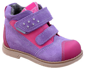 Orthopedic boots for kids, TW-406-2, with fasteners, suitable for autumn and winter outdoor activities.