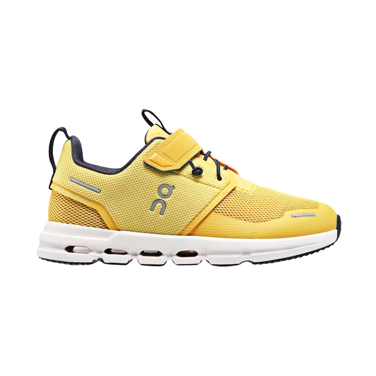 Running Boy's CloudPlay1 Mustard/White sneakers