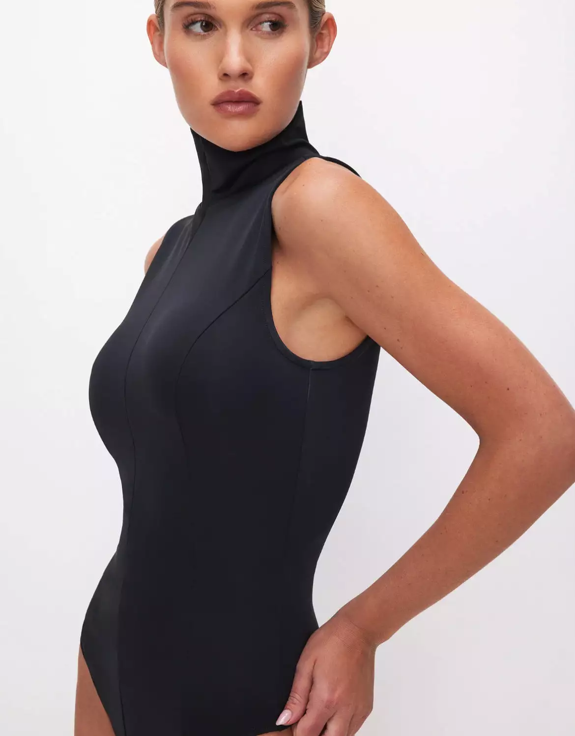 Scuba turtleneck one-piece suit for diving