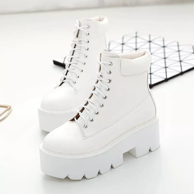 Square Heels Lace-up Platform Boots